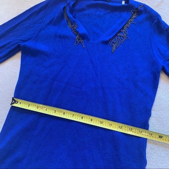 Blue T Tahari Sweater - Picture 9 of 10